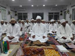 Shahrullaah 1439: Aqaa Maulaa doing Du'aa in Nisf il Layl in Taiyebi Masjid